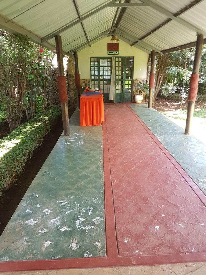 The Noble Hotel & Conference Centre Eldoret Esterno foto