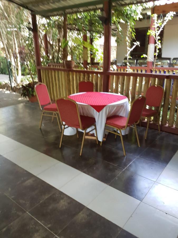 The Noble Hotel & Conference Centre Eldoret Esterno foto