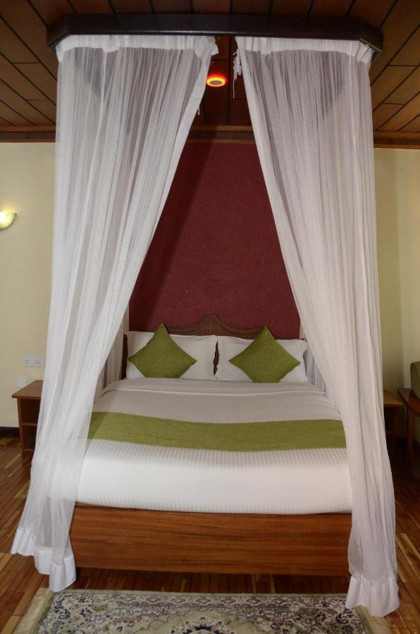 The Noble Hotel & Conference Centre Eldoret Esterno foto